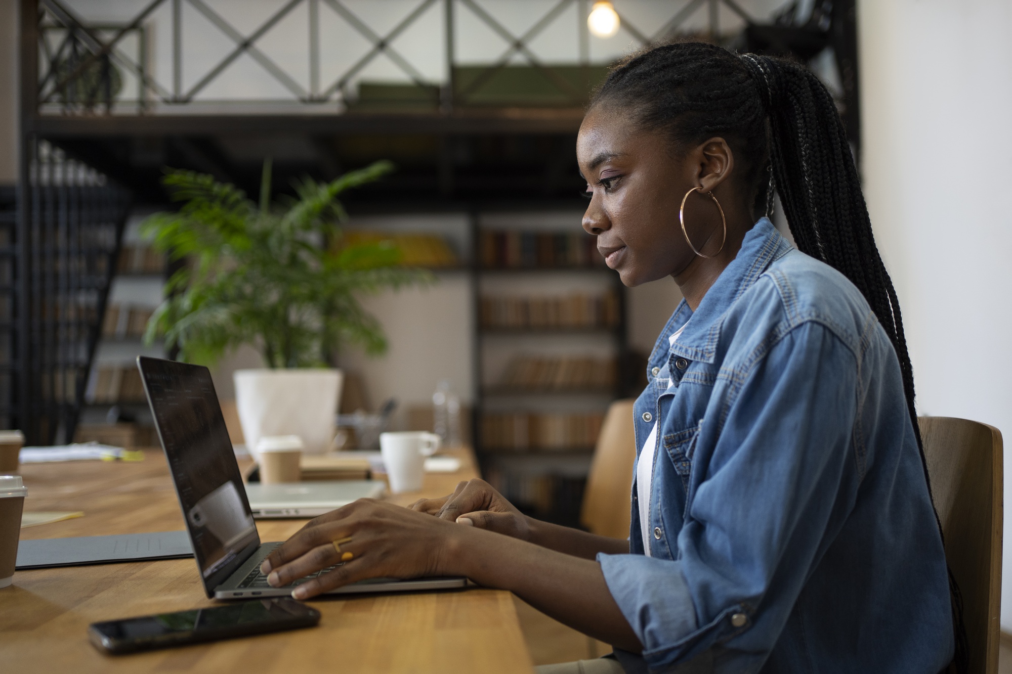 Leia mais sobre o artigo Comunicação e inteligência artificial (IA): oportunidades e desafios para os comunicadores