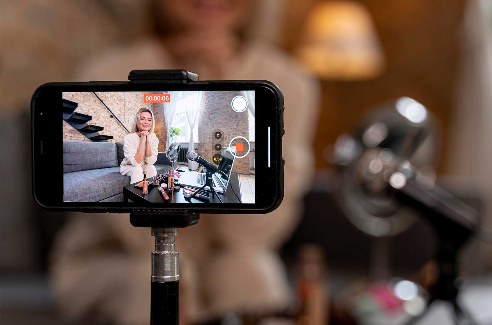 Leia mais sobre o artigo Conteúdos de bastidores: entenda o que são e como utilizá-los