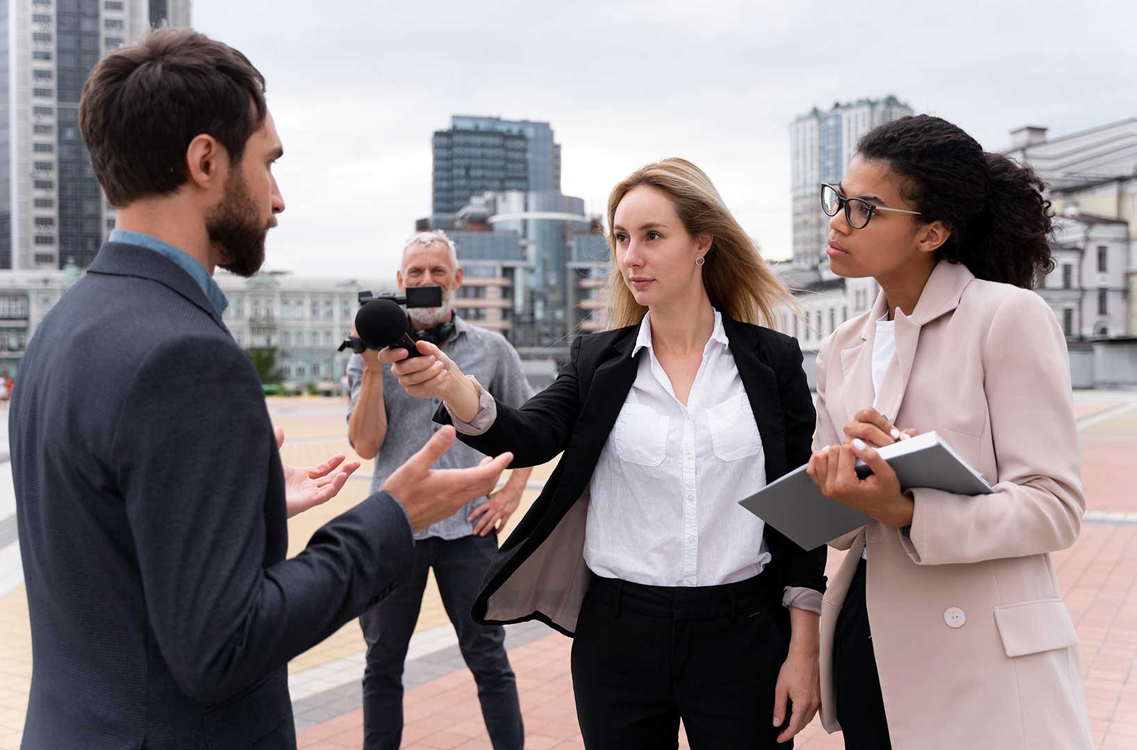 Leia mais sobre o artigo Assessoria de imprensa x Marketing de conteúdo: entenda a diferença